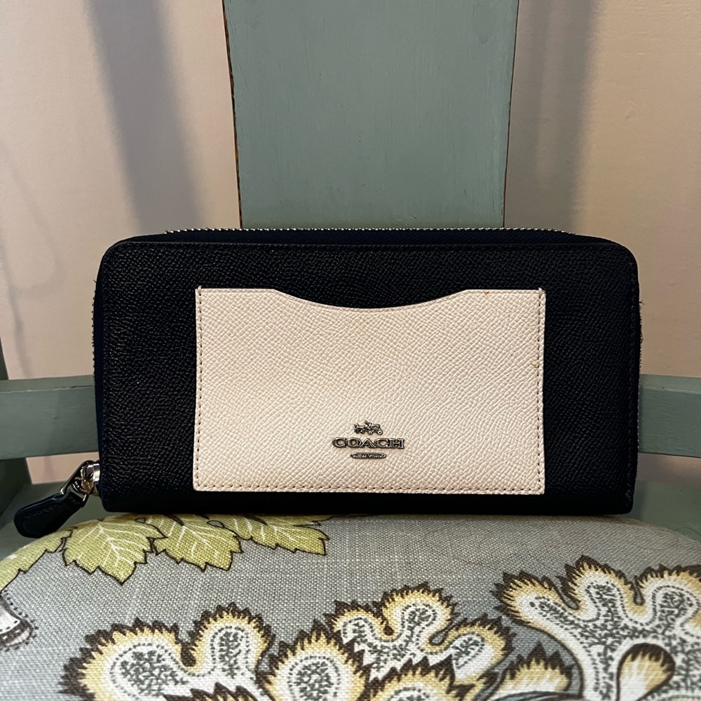 Coach Navy and off white zip around wallet